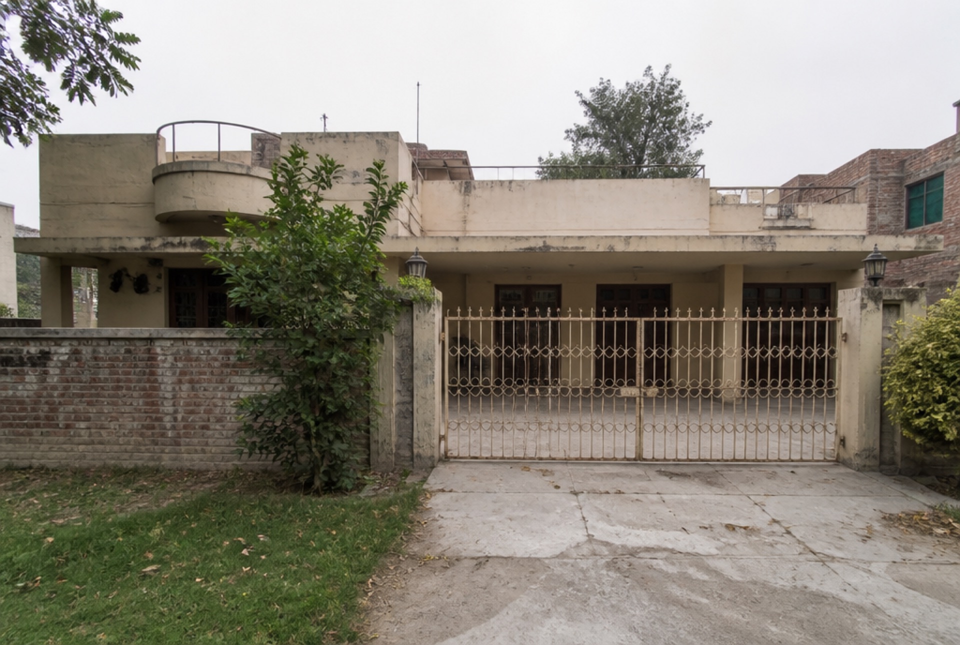 House before renovation